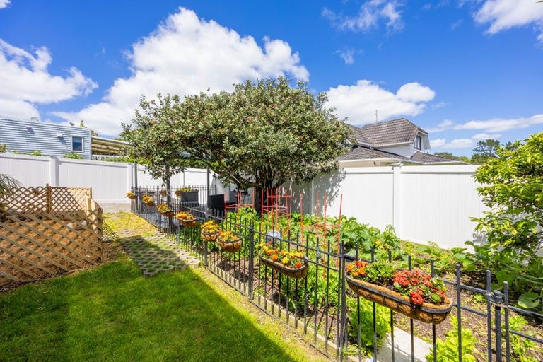 Photo of property in 2/84 Verbena Road, Birkdale, Auckland, 0626