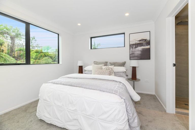 Photo of property in 1/11a Falstone Lane, Browns Bay, Auckland, 0630