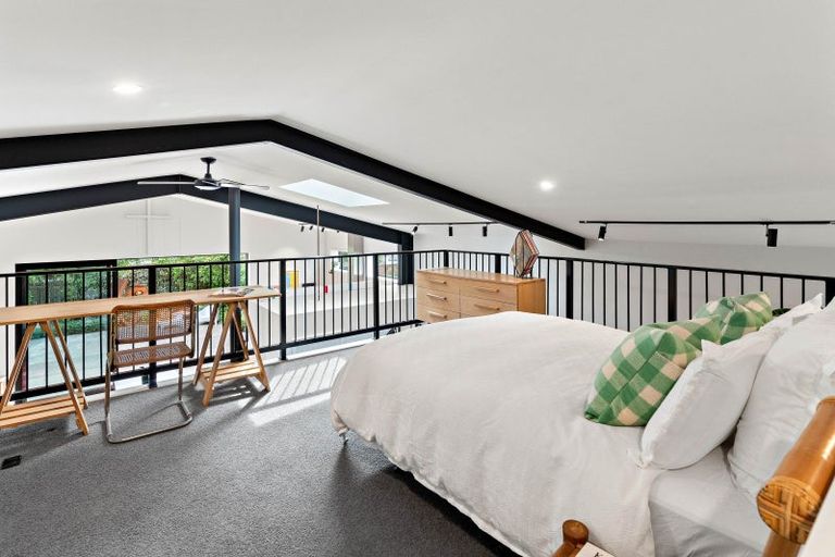 Photo of property in 2 Jellicoe Street, Greytown, 5712