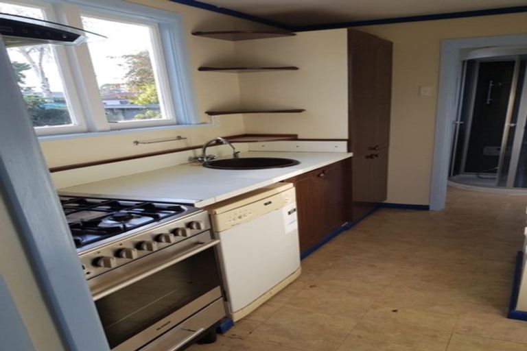 Photo of property in 2 King Street, Doyleston, 7682