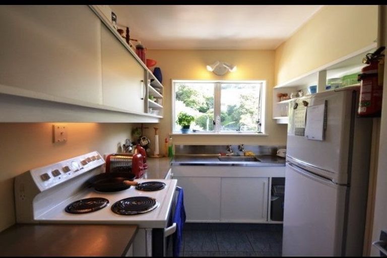 Photo of property in 8/161 Glenmore Street, Kelburn, Wellington, 6012