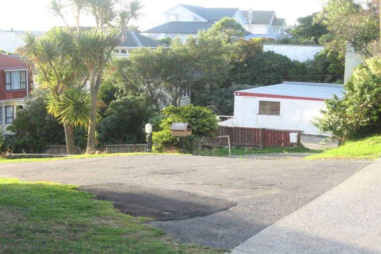 Photo of property in 103 Seatoun Heights Road, Seatoun, Wellington, 6022