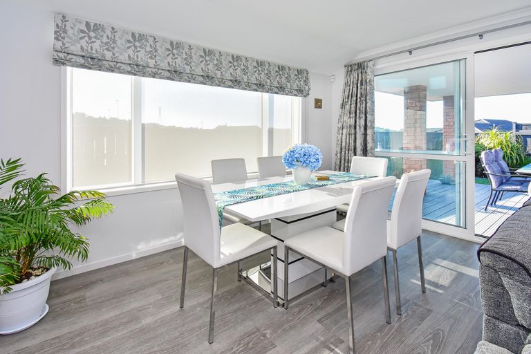 Photo of property in 2 Westmuir Crescent, Pokeno, 2402