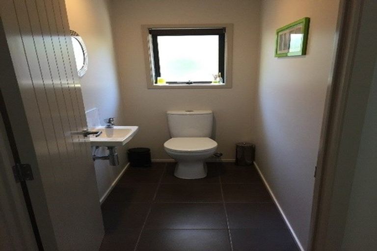 Photo of property in 22b Havelock Place, Blagdon, New Plymouth, 4310