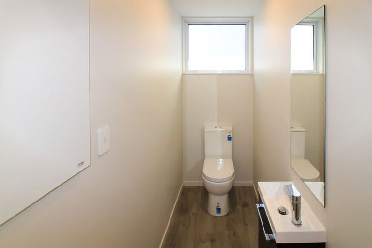 Photo of property in 9/6 Bushland Grove, Paparangi, Wellington, 6037