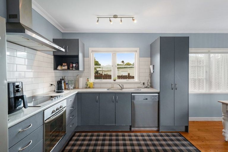 Photo of property in 18 Church Street, Katikati, 3129