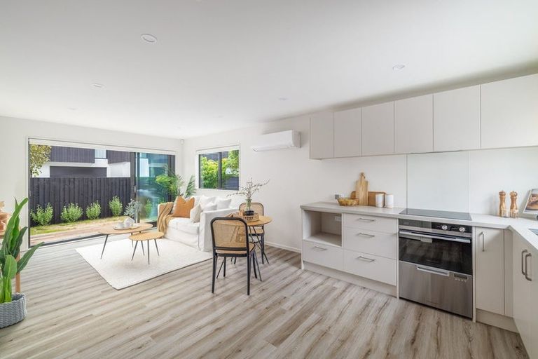 Photo of property in 10 Exeter Street, Lyttelton, 8082