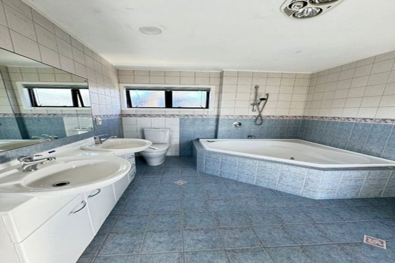 Photo of property in 17a Sea View Terrace, Cockle Bay, Auckland, 2014