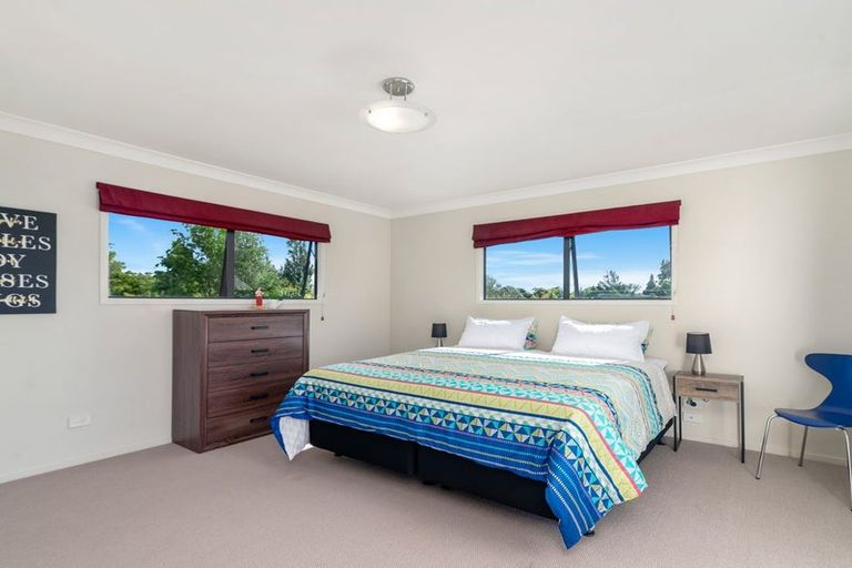 Photo of property in 28 Holden Avenue, Holdens Bay, Rotorua, 3010