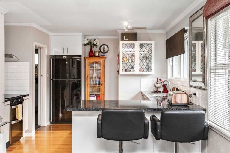 Photo of property in 23 Damien Place, Bromley, Christchurch, 8062