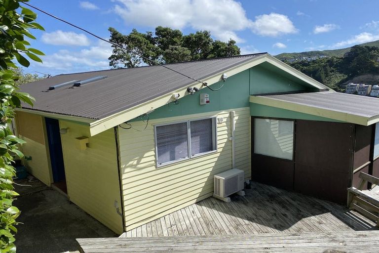 Photo of property in 12a Harland Street, Brooklyn, Wellington, 6021