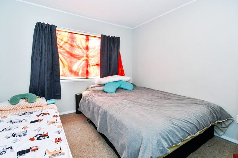 Photo of property in 1/24 Burundi Avenue, Clendon Park, Auckland, 2103