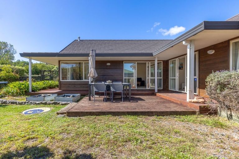 Photo of property in 28 Harry Shaw Way, Raumati South, Paraparaumu, 5032