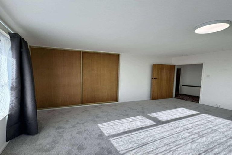 Photo of property in 17 Beeston Place, Redwood, Christchurch, 8051