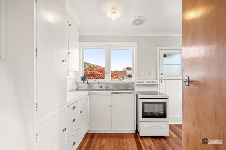 Photo of property in 25 Nile Street, Waterloo, Lower Hutt, 5011