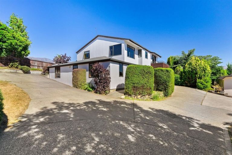 Photo of property in 98 Mount Iron Drive, Wanaka, 9305