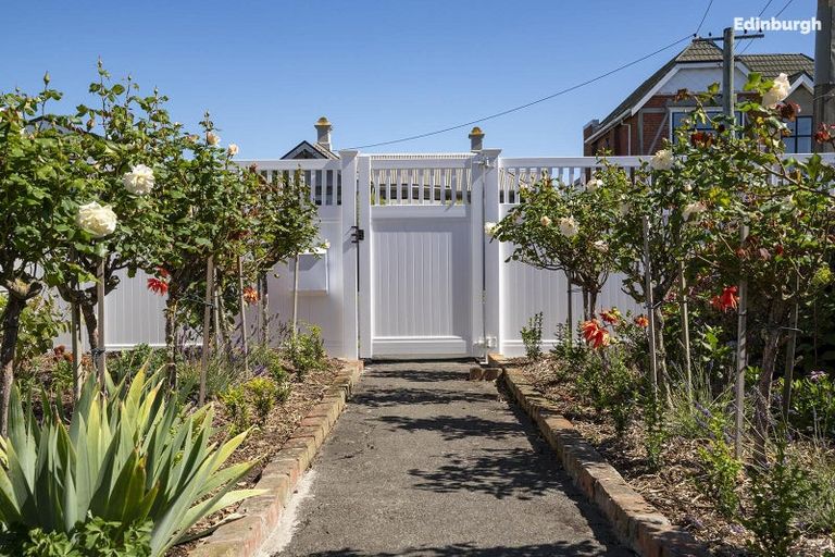 Photo of property in 77 Queens Drive, Saint Kilda, Dunedin, 9012
