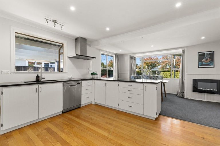 Photo of property in 64 Te Aute Road, Havelock North, 4130