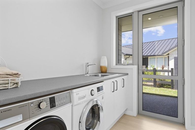 Photo of property in 39 Mike Smith Drive, Cambridge, 3434