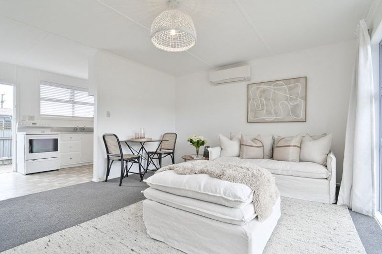 Photo of property in 1007 Saint Aubyn Street East, Parkvale, Hastings, 4122