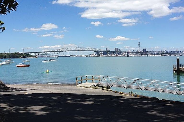 Photo of property in 3 Awanui Street, Birkenhead, Auckland, 0626