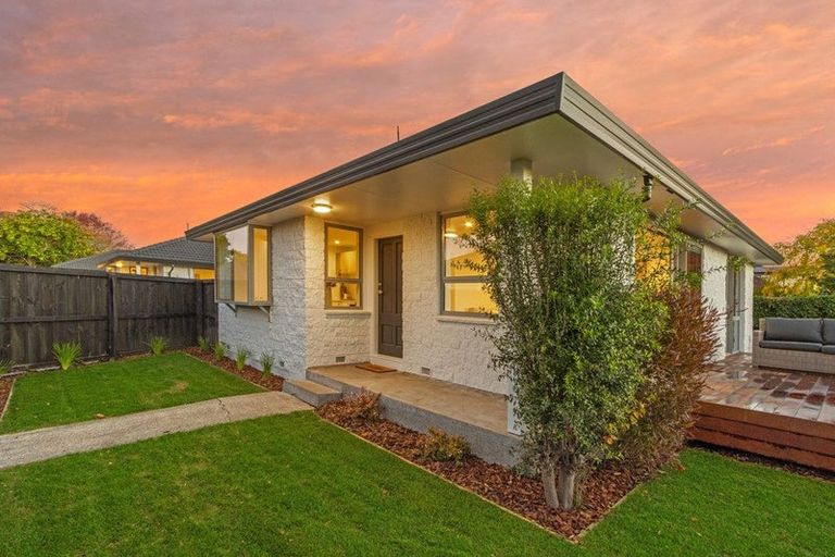 Photo of property in 60 Mays Road, St Albans, Christchurch, 8052