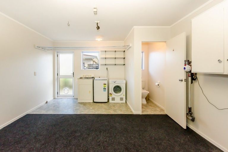 Photo of property in 2 Te Uruhi Grove, Paraparaumu, 5032