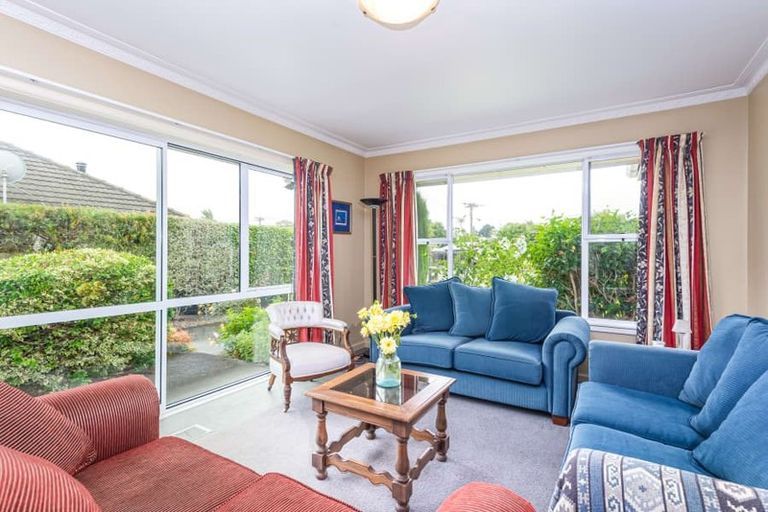 Photo of property in 15 Manuka Street, Mairehau, Christchurch, 8013