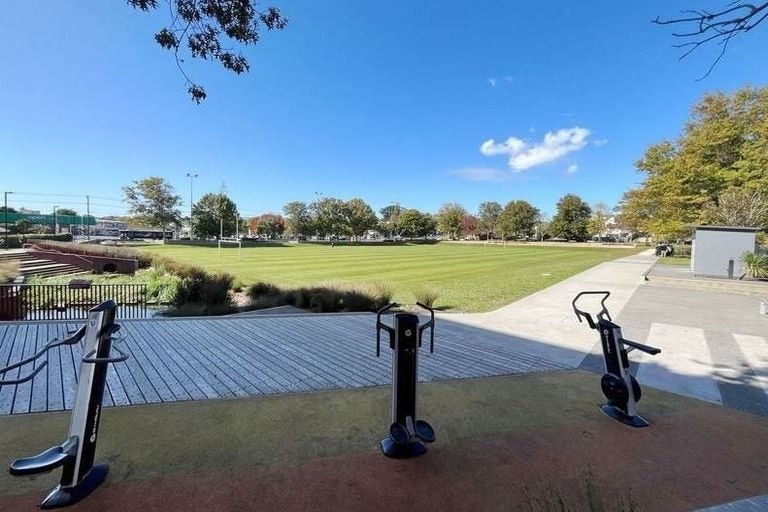 Photo of property in 104/2 Ko Street, Northcote, Auckland, 0627