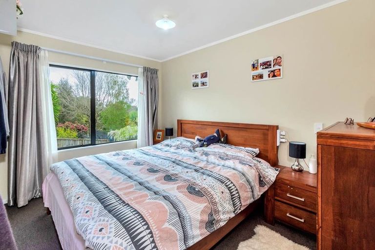 Photo of property in 1a Lesa Annis Place, Henderson, Auckland, 0612