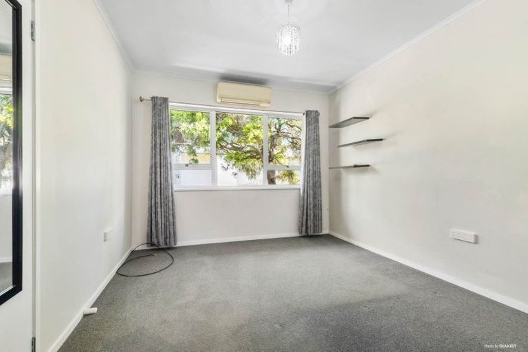 Photo of property in 4 Azalea Place, Waiuku, 2123