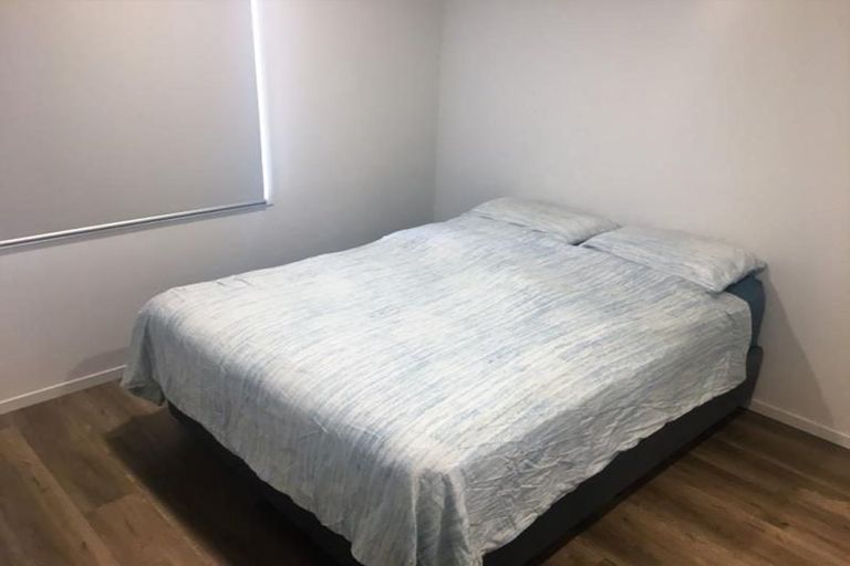 Photo of property in 34 Kelman Road, Kelston, Auckland, 0602