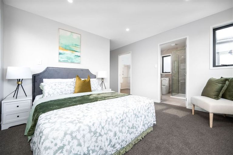 Photo of property in 14 Pohewa Road, Silverdale, 0932