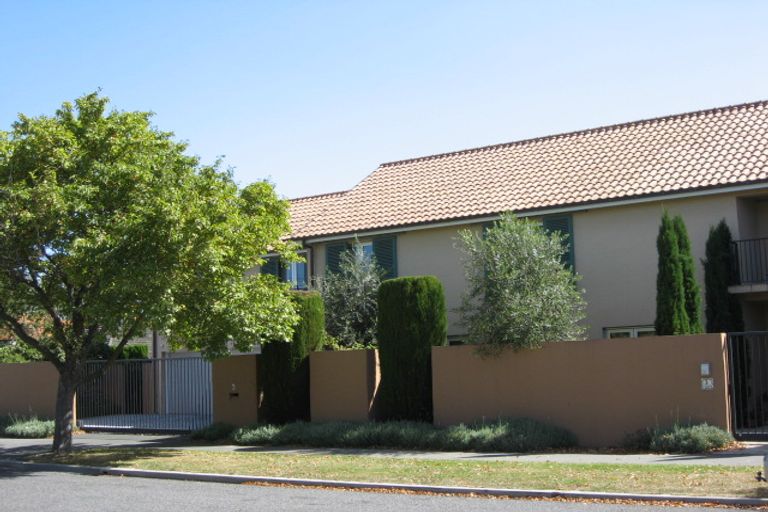 Photo of property in 3 Clissold Street, Merivale, Christchurch, 8014