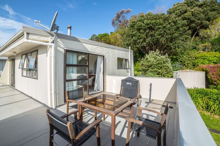 Photo of property in 72 Lake Ferry Road, Lake Ferry, Featherston, 5772