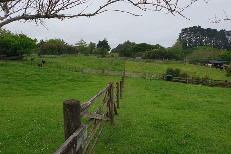 Photo of property in 600 Ponga Road, Opaheke, Papakura, 2584