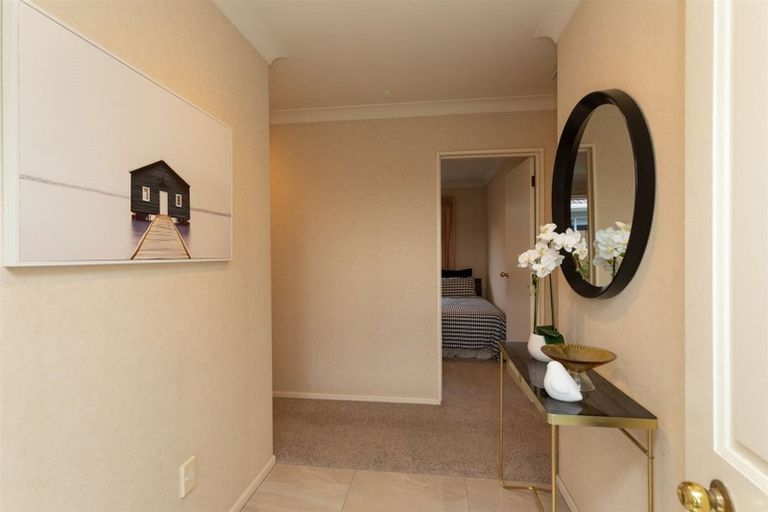 Photo of property in 71 Amberley Avenue, Highbury, Palmerston North, 4412