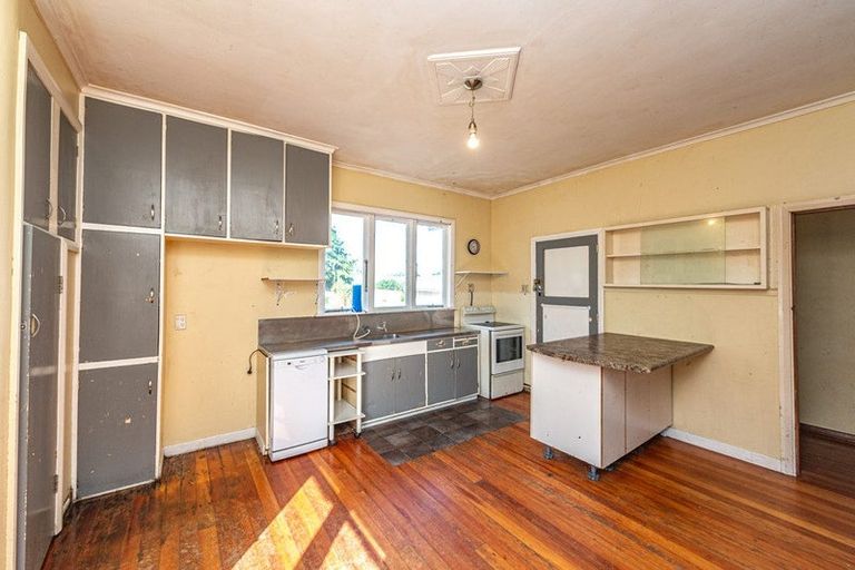 Photo of property in 28 Totara Street, Tawhero, Whanganui, 4501