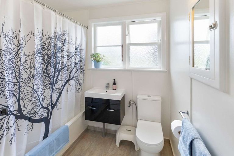 Photo of property in 15 Victory Place, Aramoho, Whanganui, 4500