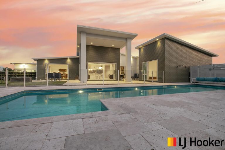 Photo of property in 2 Capriole Crescent, Kingseat, Papakura, 2580