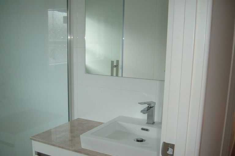 Photo of property in 17 Glendene Avenue, Glendene, Auckland, 0602