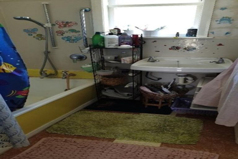 Photo of property in 13 Manchester Street, Patea, 4520