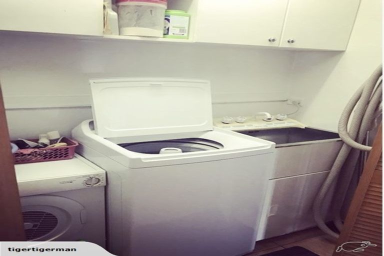 Photo of property in 38 Oruamo Place, Beach Haven, Auckland, 0626