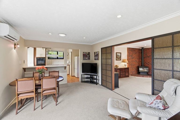 Photo of property in 12 Swithland Place, Avonhead, Christchurch, 8042