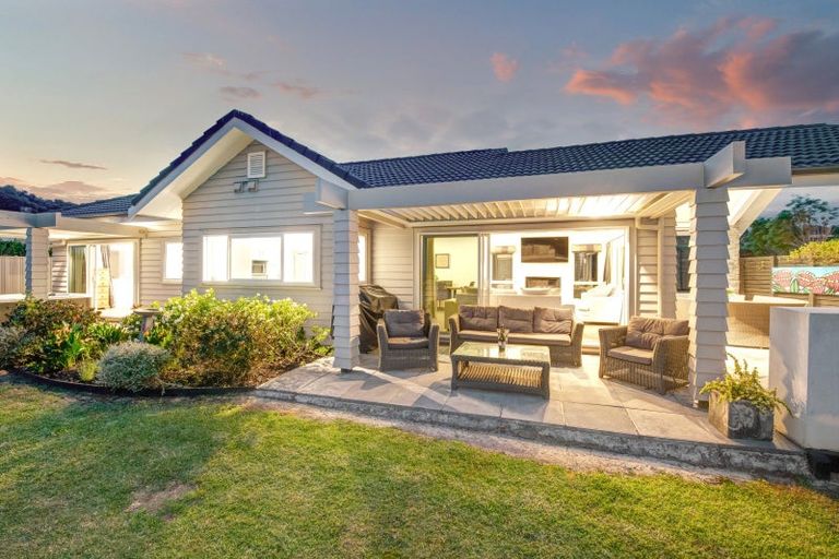 Photo of property in 23 Manhattan Rise, Orewa, 0931