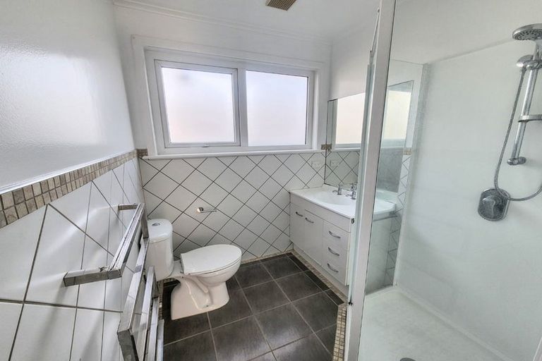 Photo of property in 75 Wai-iti Crescent, Woburn, Lower Hutt, 5010