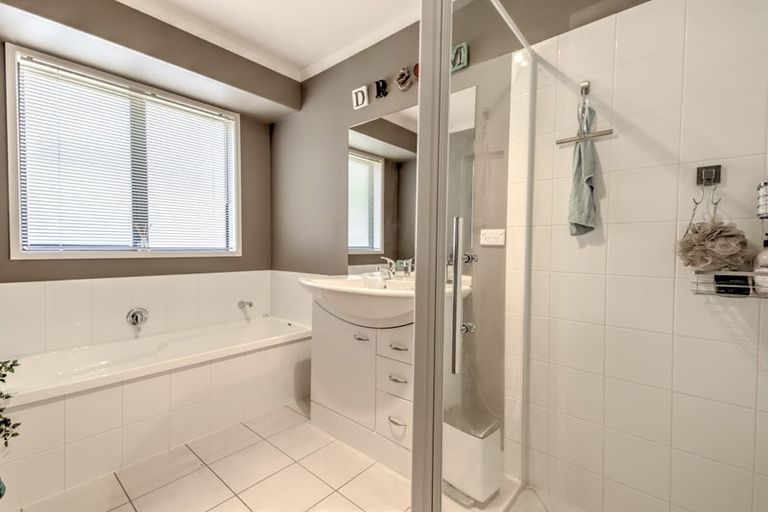 Photo of property in 94 Brymer Road, Grandview Heights, Hamilton, 3200