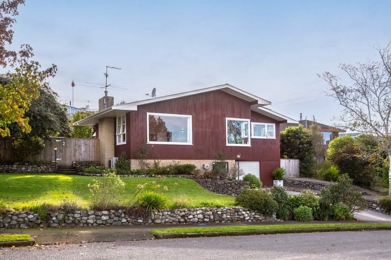 Photo of property in 24 Puriri Crescent, Lansdowne, Masterton, 5810