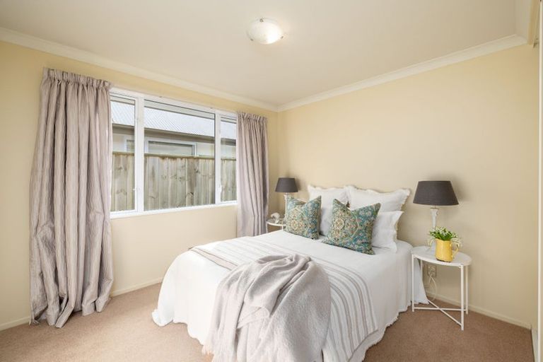 Photo of property in 44 Staveley Street, Avonhead, Christchurch, 8042