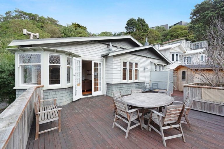 Photo of property in 13 Valley Street, Island Bay, Wellington, 6023